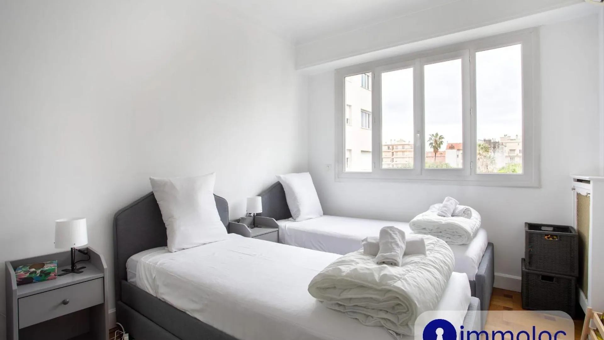 Apartment With Air Conditioning Liberation Nice